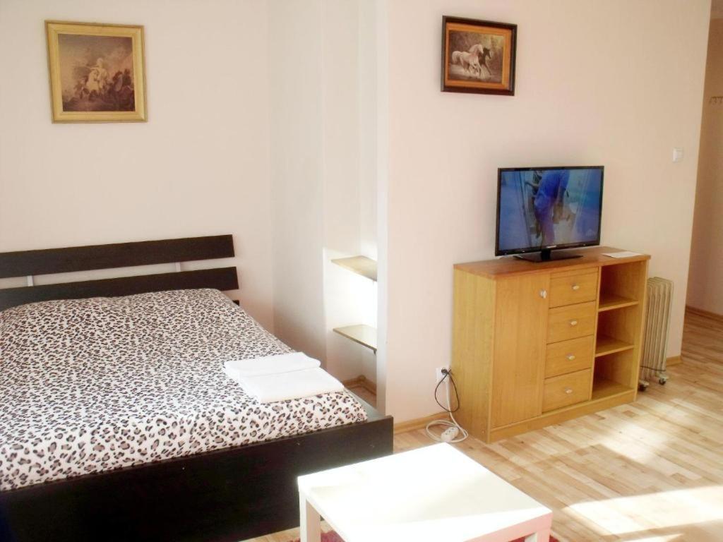Nww Apartamenty Zgody I Chmielna Warschau Buitenkant foto